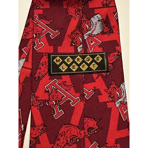 Arkansas Razorbacks Tie - Picture 5 of 6